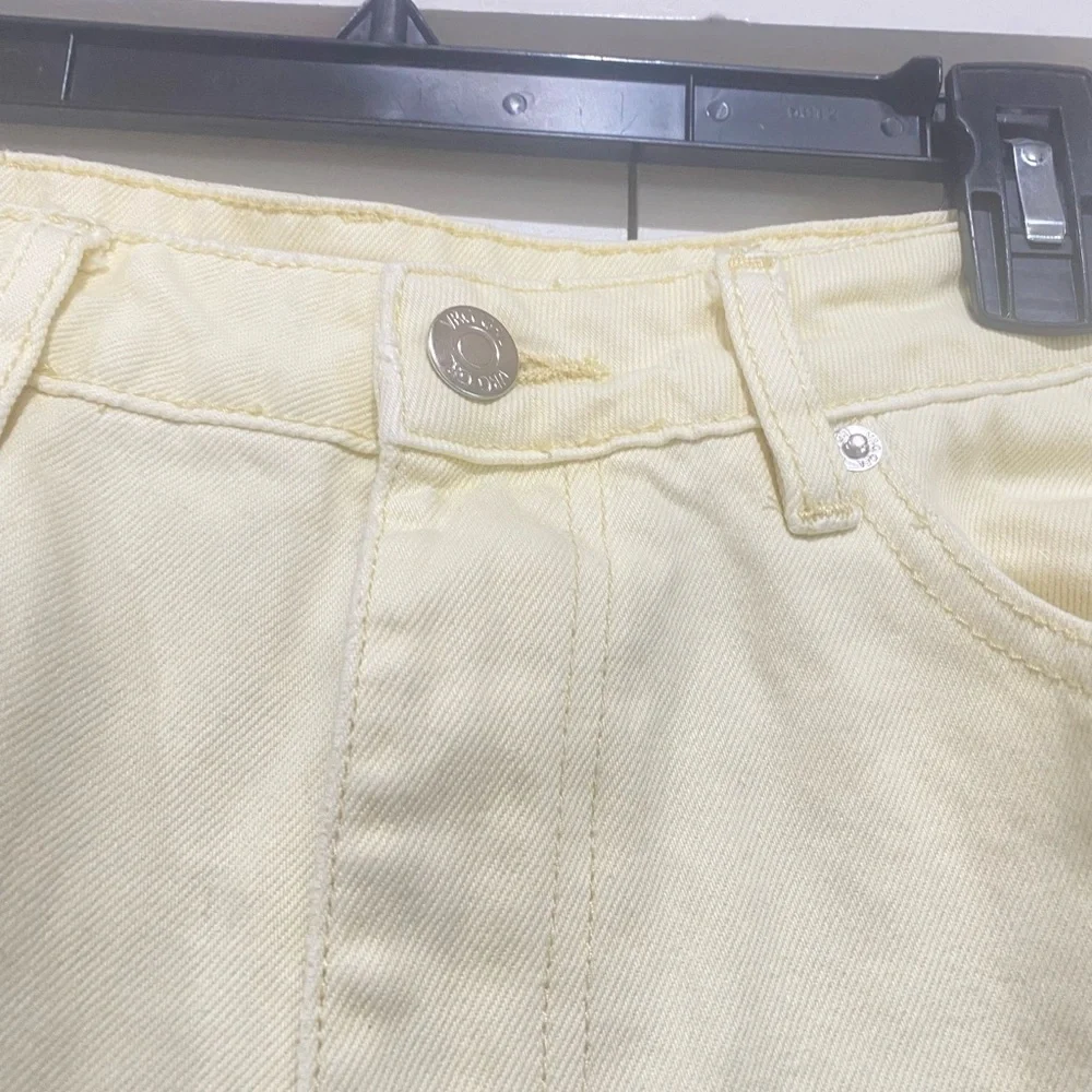 VRG GRL Women’s Jeans light yellow Denim size 10 baggy cuff hem waist 28” Cotton - Picture 5 of 7